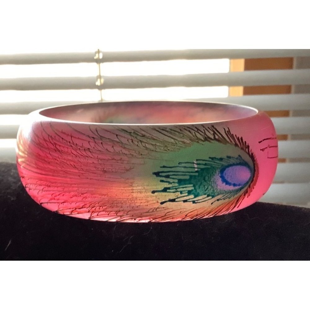 Pink Vintage Painted Feather Acrylic Bangle